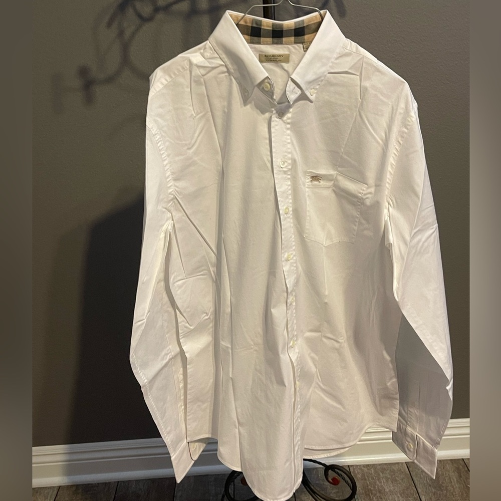 BURBERRY London Classic Fit